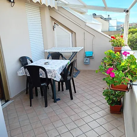 Carmen House Апартаменты Гроттамаре